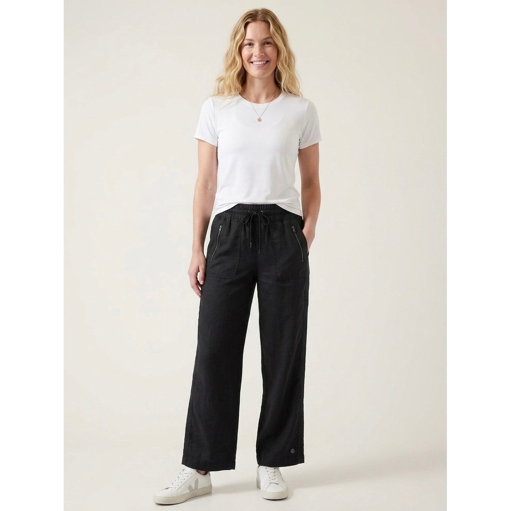 Athleta Cabo Linen Wide Leg Pants Black Smocked Waist Zipper Pockets Size 6